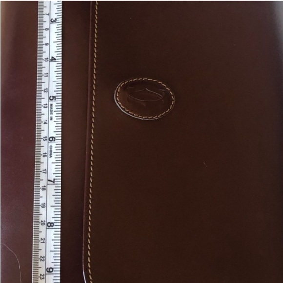 Chic Cartier Leather Women's Clutch - Picture 9 of 12